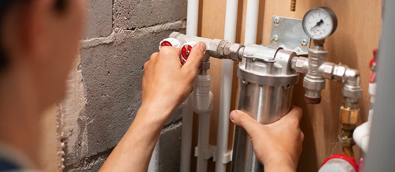 Plumbers to Fix Water Pressure Issues in House in Yorkdale, Toronto